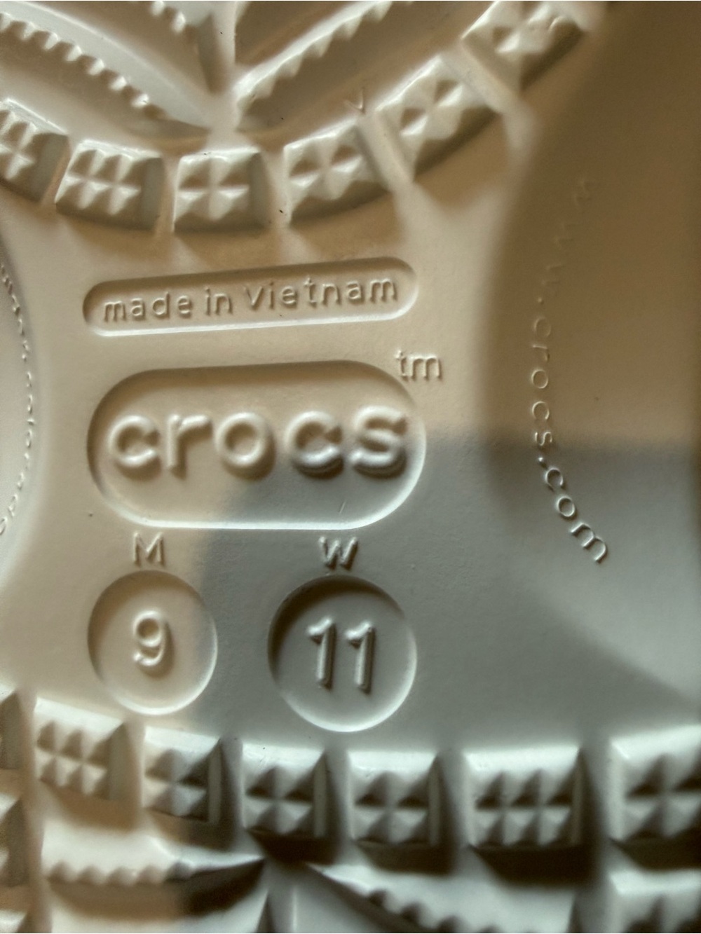 CROCS White Clogs with Green Lime Print - Picture 11 of 12